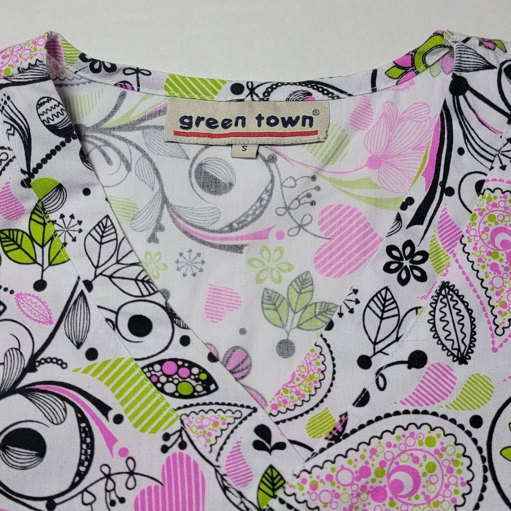 Green Town 2 Women Scrubs Tops Size Small - Picture 7 of 10